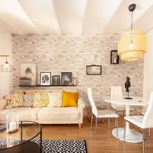 beautiful-apartment-in-abat-street-by-batuecas.top-hotels-tarragona.com/