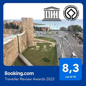 roman-circus-city-entry.top-hotels-tarragona.com/