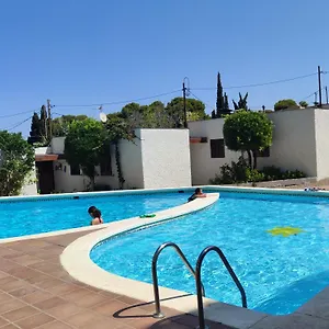 apt-luxury-cap-with-pool-barbecue-wifi.top-hotels-tarragona.com/